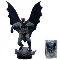 Статуетка - DC Comics Universe Direct Online Batman Figure