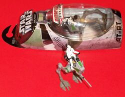 Фигурка Hasbro STAR WARS AT-RT TRANSPORT ORIGINAL RELEASE - 2005