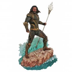 Фигурка Diamond Select Toys DC Gallery: Justice League - Aquaman Аквамен