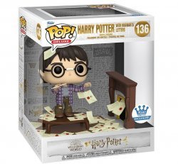 Фігурка Funko Harry Potter with Hogwarts Letters фанко Гаррі Поттер листи Хогвартс (Funko Exclusive) 136