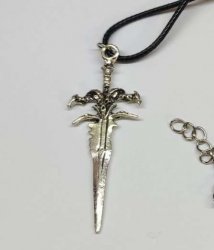 Медальон World of Warcraft Frostmourne фростморн Lich King Metal Weapon